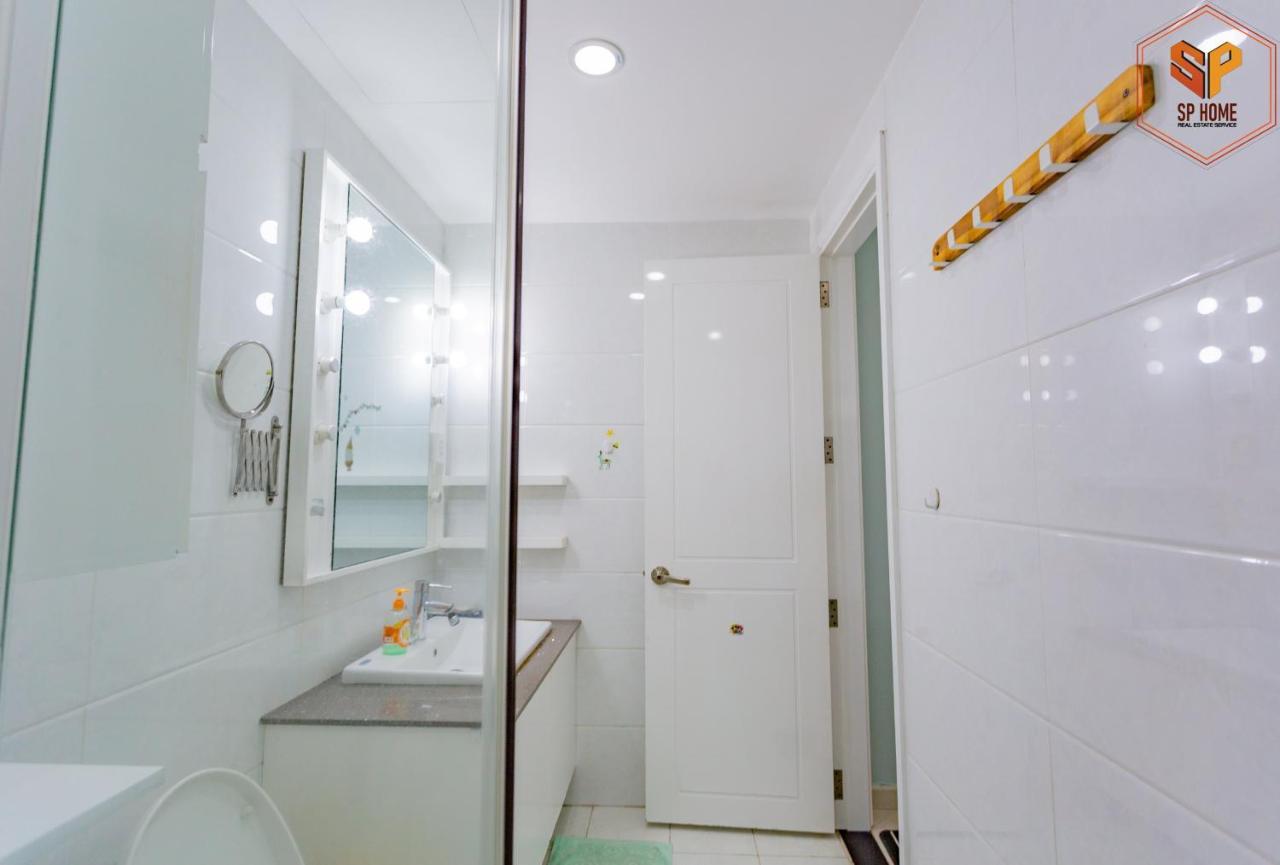 Sunrise City - 1 Bed Room - Full Furniture - City View 호치민 외부 사진